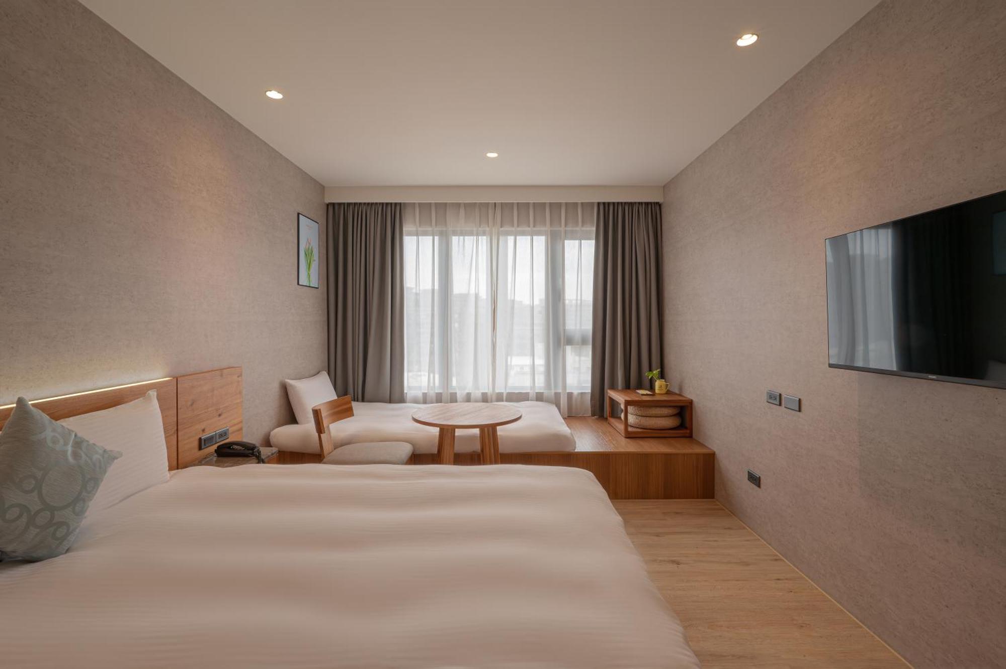 In Joy Hotel Taichung Esterno foto