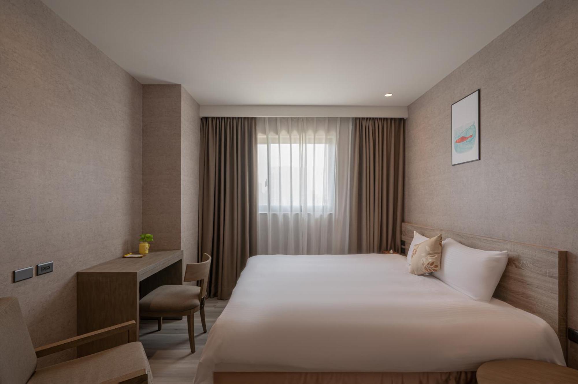In Joy Hotel Taichung Esterno foto