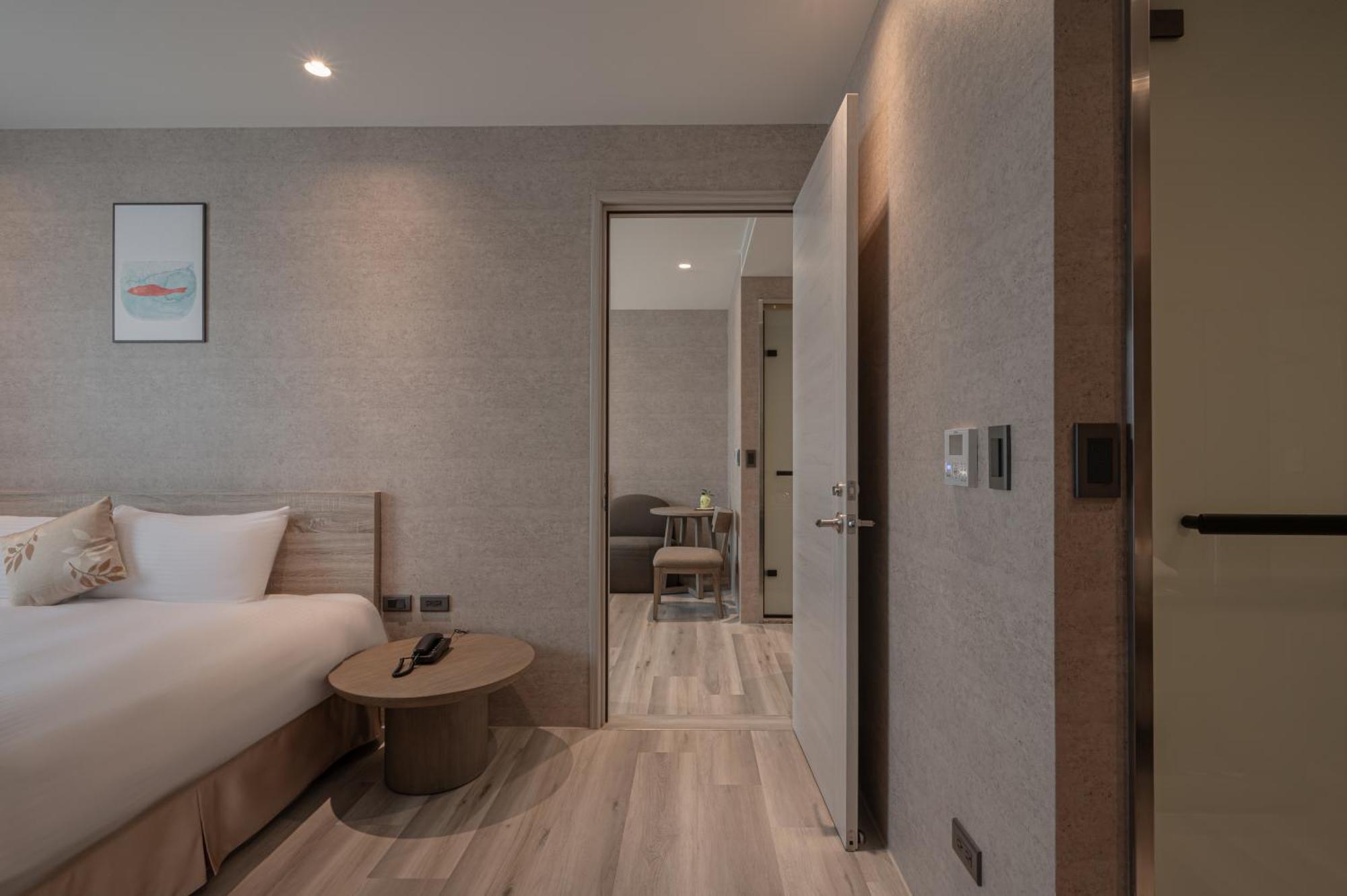 In Joy Hotel Taichung Esterno foto
